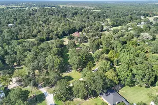 60 Redbird Ln, Huntsville, TX 77320 - Photo 34