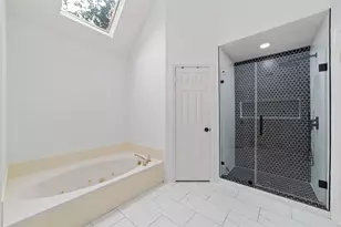 3914 Felicia Dr, Sugar Land, TX 77479 - Photo 16