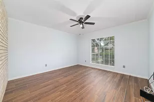 3914 Felicia Dr, Sugar Land, TX 77479 - Photo 6