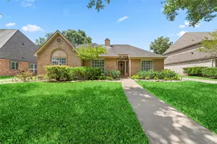 3914 Felicia Dr, Sugar Land, TX 77479 - Photo 1