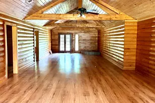 7365 N Linscomb Rd, Vidor, TX 77662 - Photo 2