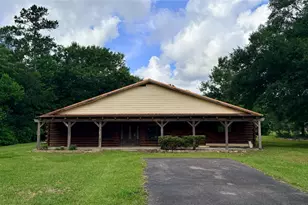 7365 N Linscomb Rd, Vidor, TX 77662 - Photo 1