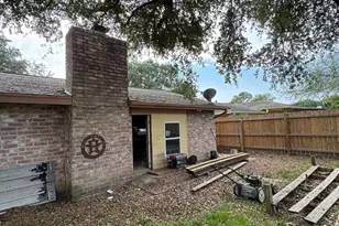 7646 Winkle Wood Ln, Houston, TX 77086 - Photo 8