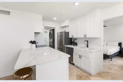 2750 Holly Hall Street #1111, Houston, TX 77054 - Photo 6