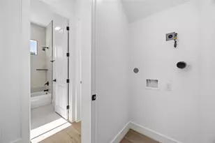 9106 Coffee St, Houston, TX 77033 - Photo 26