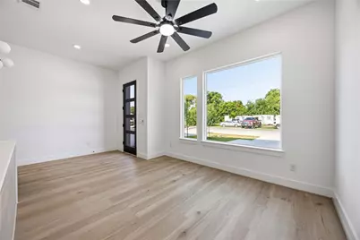 9106 Coffee Street #A-B, Houston, TX 77033 - Photo 6
