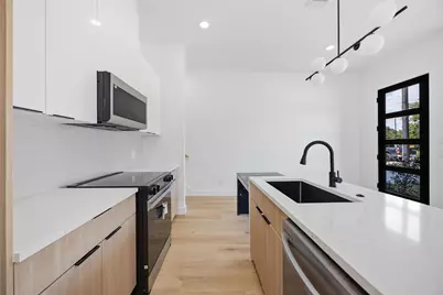9106 Coffee Street #A-B, Houston, TX 77033 - Photo 10
