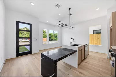 9106 Coffee Street #A-B, Houston, TX 77033 - Photo 12