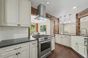 2314 Chestnut Oak Pl, The Woodlands, TX 77380 - Photo 12