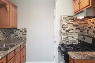 7715 Glover St, Houston, TX 77012 - Photo 4