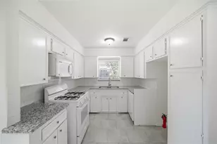 9524 Truscon Dr, Houston, TX 77080 - Photo 8