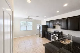 4319 Amaryllis Ave, Baytown, TX 77521 - Photo 10