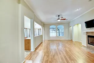 1960 Greentree Dr, Huntsville, TX 77340 - Photo 12