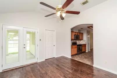 203 Cool Cove, Montgomery, TX 77356 - Photo 14