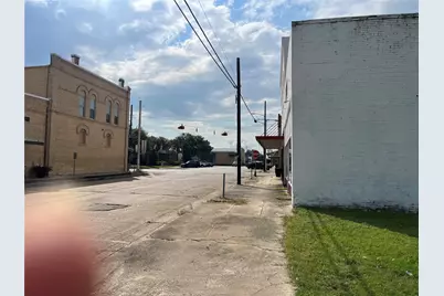 109 W Main Street, Eagle Lake, TX 77434 - Photo 6