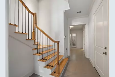 1306 Castle Court #A, Houston, TX 77006 - Photo 4