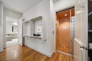 1306 Castle Ct, Houston, TX 77006 - Photo 24