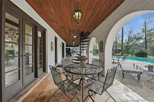 411 Hunters Park Ln, Houston, TX 77024 - Photo 22