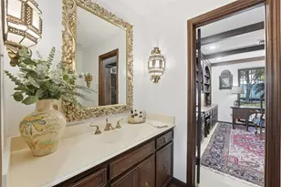 411 Hunters Park Ln, Houston, TX 77024 - Photo 10