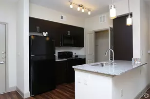 8520 Madie Dr, Houston, TX 77022 - Photo 18