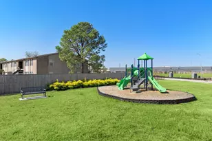 2983 Pk Hl Ln, Stafford, TX 77477 - Photo 24