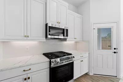 106 West Coralburst Loop, Montgomery, TX 77316 - Photo 6