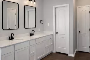 12491 Ridgecrest Dr, Willis, TX 77318 - Photo 18