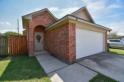 1909 W Texas Avenue, Baytown, TX 77520 - Photo 1
