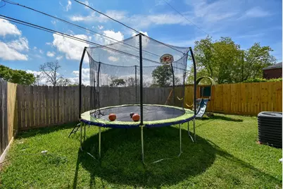 1909 W Texas Avenue, Baytown, TX 77520 - Photo 40