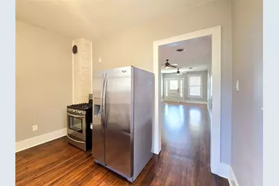 4302 Avenue Q 1/2, Galveston, TX 77550 - Photo 12