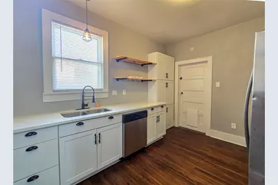 4302 Avenue Q 1/2, Galveston, TX 77550 - Photo 14