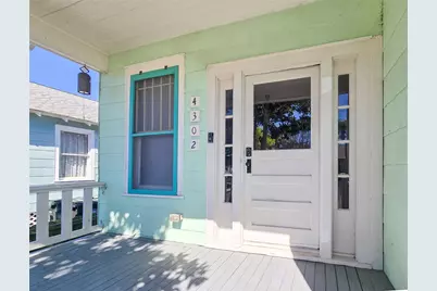 4302 Avenue Q 1/2, Galveston, TX 77550 - Photo 2