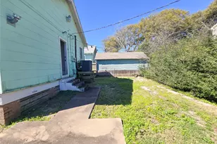 4302 Ave Q 1/2, Galveston, TX 77550 - Photo 16