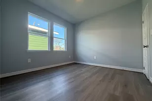 9319 Noel St, Houston, TX 77033 - Photo 14