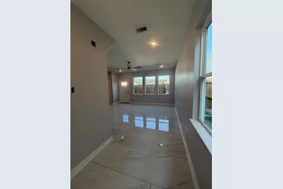 9319 Noel Street, Houston, TX 77033 - Photo 2