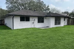 10322 Sageburrow Dr, Houston, TX 77089 - Photo 4