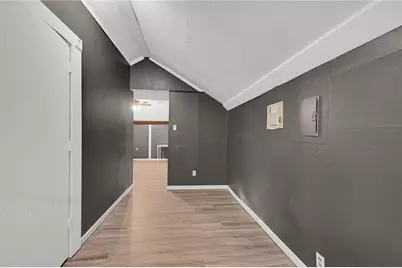 310 N Rock Island Street #4, Angleton, TX 77515 - Photo 8