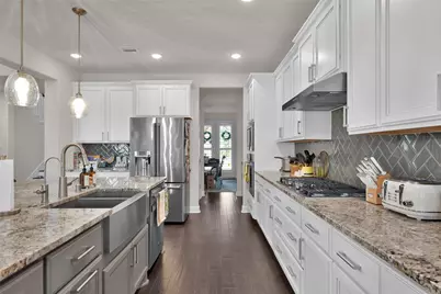 32007 Autumn Orchard Lane, Conroe, TX 77385 - Photo 8