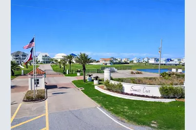 4223 S Sunset Bay Drive, Galveston, TX 77554 - Photo 8
