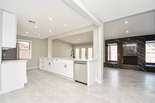 5850 Duxbury St, Houston, TX 77035 - Photo 16