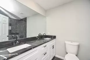 5850 Duxbury St, Houston, TX 77035 - Photo 20