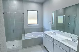 2717 Mackinac Bay Dr, Texas City, TX 77568 - Photo 10