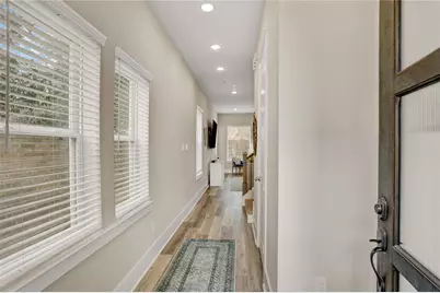 2510 Zemmer Lane, Houston, TX 77008 - Photo 2