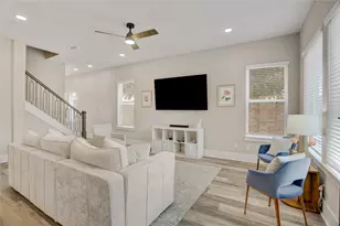 2510 Zemmer Ln, Houston, TX 77008 - Photo 4