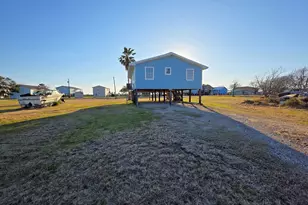 405 Blue Water Blvd, Sargent, TX 77414 - Photo 34