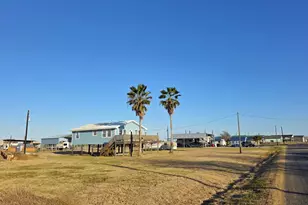 405 Blue Water Blvd, Sargent, TX 77414 - Photo 32