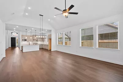 18028 Brennie Bird Lane, Conroe, TX 77302 - Photo 10