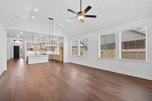 18028 Brennie Bird Ln, Conroe, TX 77302 - Photo 10