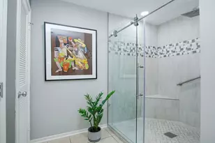 2110 Woodland Park Dr, Houston, TX 77077 - Photo 28