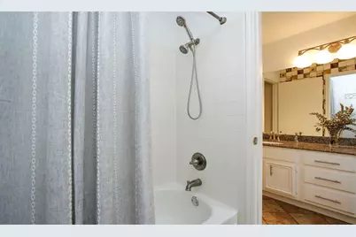 2110 Woodland Park Drive, Houston, TX 77077 - Photo 34